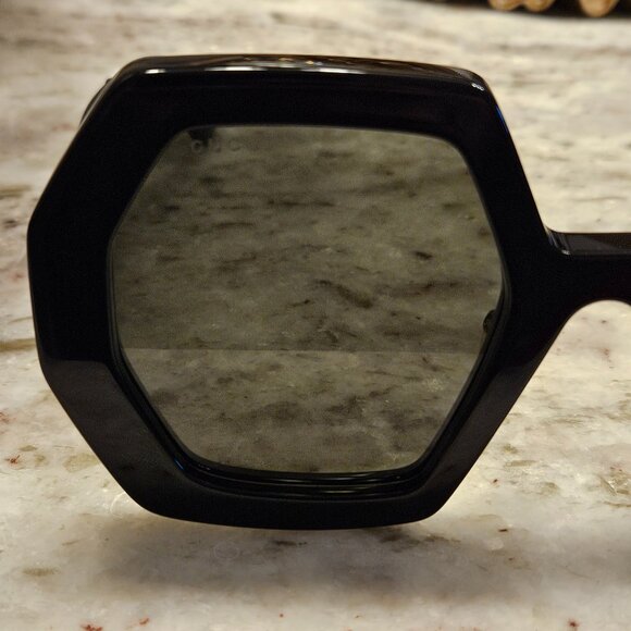 RARE GUCCI BLACK HEXAGON DOUBLE G ITALY GEOMETRIC OVERSIZED SUNGLASSES GG0772S main image 10